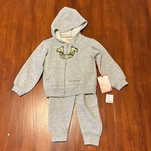True Religion sweatpants/sweatshirt 2 piece